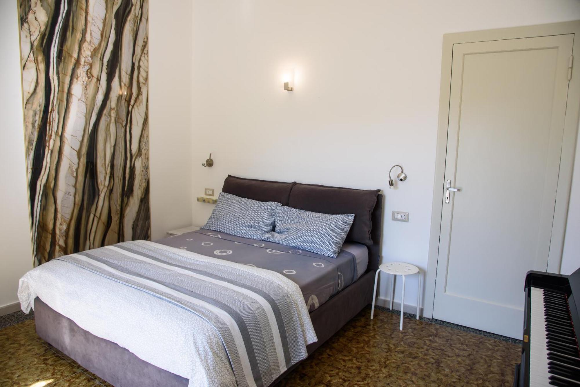Il Giardino Di Tatiana Rooms & Breakfast La Maddalena  Eksteriør billede